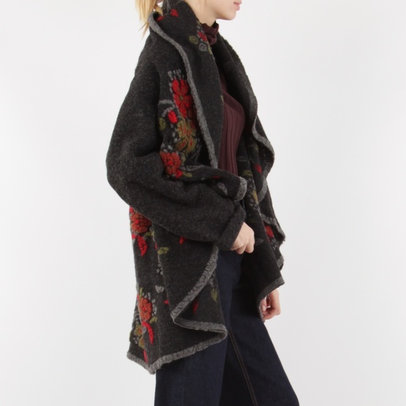 New Italy Wool Cardigan Sweater Black Gray OS - Picture 2 of 7